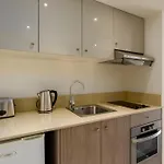 Melpo Antia & Aparthotel