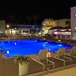 Melpo Antia & Aparthotel 4*