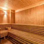 Aparthotel Melpo Antia & 4*