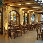 Melpo Antia & Aparthotel 4*