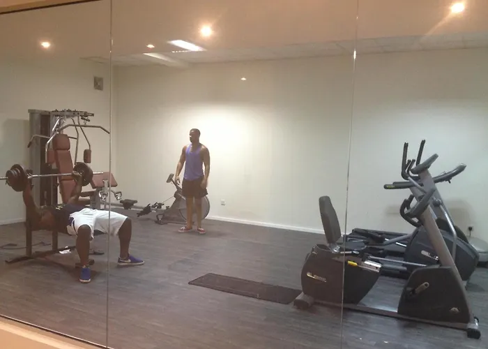 Ξενοδοχείο με διαμερίσματα Melpo Antia &