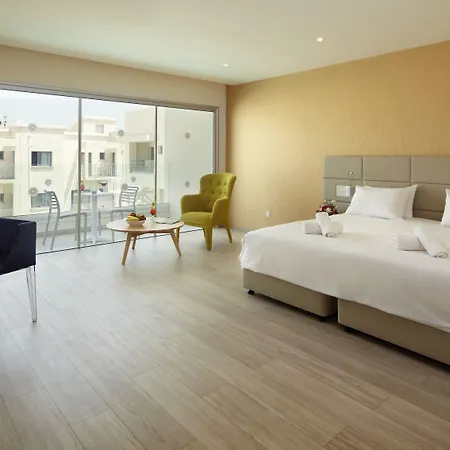 아파트호텔 Melpo Antia &