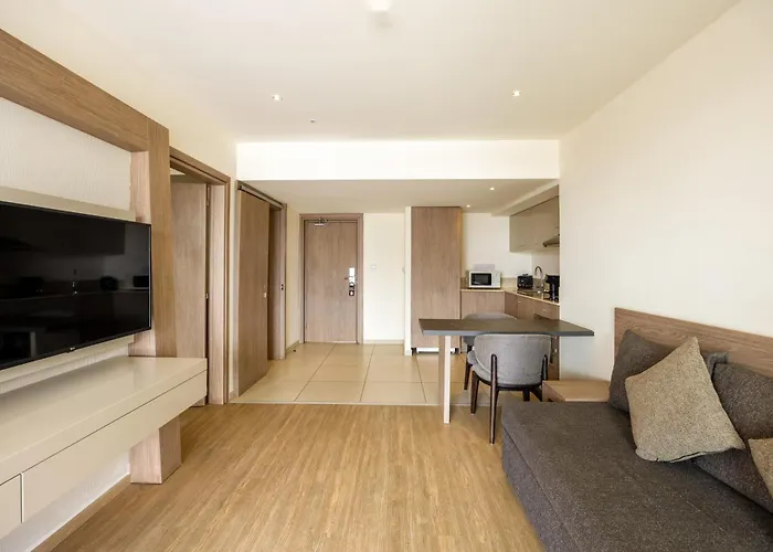 Melpo Antia & Aparthotel