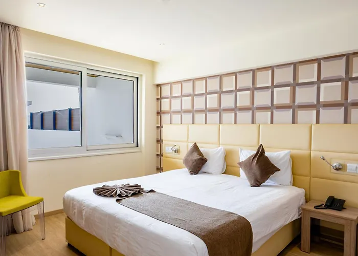 Melpo Antia & Aparthotel