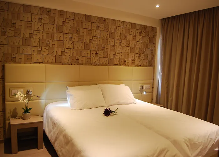 Melpo Antia & Aparthotel