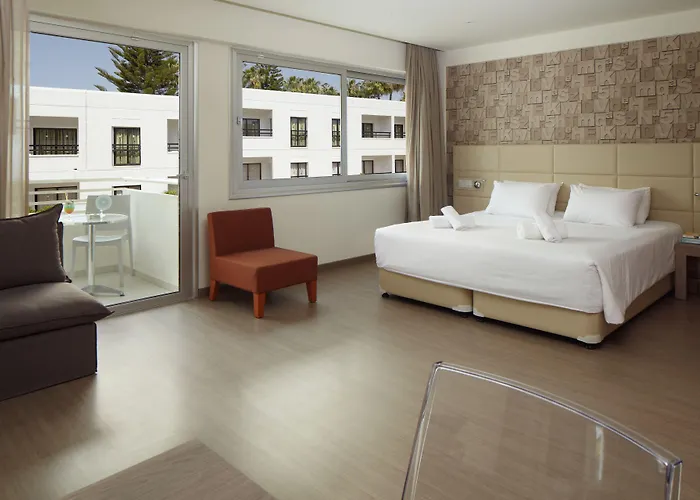 Melpo Antia & Aparthotel Ayia Napa