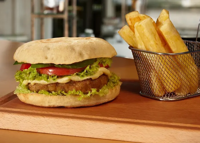 Melpo Antia & Aparthotel 4*